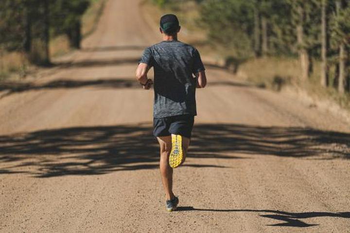 Ile km dziennie biegać