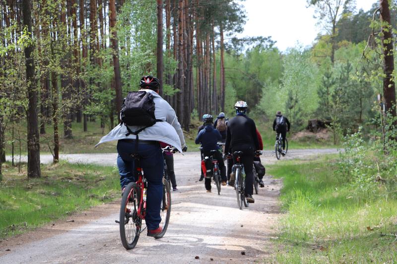 Wzmacnianie core na rowerze