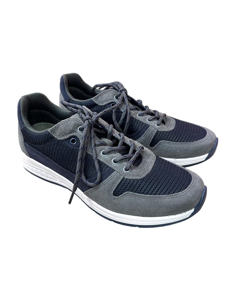 Pranie obuwia sportowego