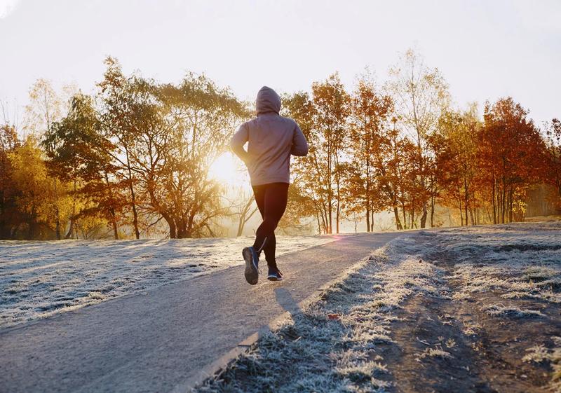 Jak się ubrać na zimowe bieganie: porady na chłodne dni