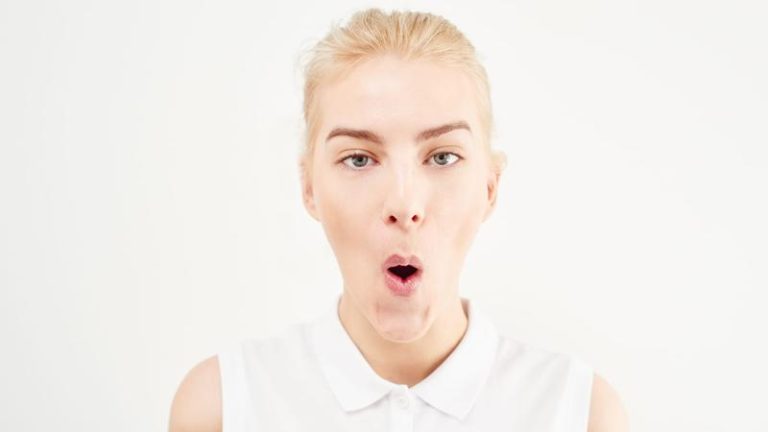 Odkryj skuteczne ćwiczenia na uwydatnienie kości policzkowych