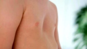 Skuteczne metody na to, jak ćwiczyć klatkę piersiową na siłowni